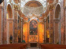 Interior da Igreja de São Luís dos Franceses.