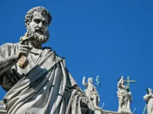 Estátua de são Pedro no Vaticano