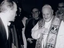 São João XXIII na canonização de São Martinho de Lima em 1962