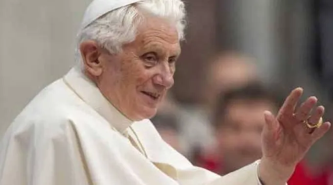 Santo_Padre_13_febrero.jpg ?? 