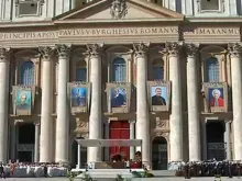 Imagens dos sete novos santos canonizados hoje pelo Papa Francisco
