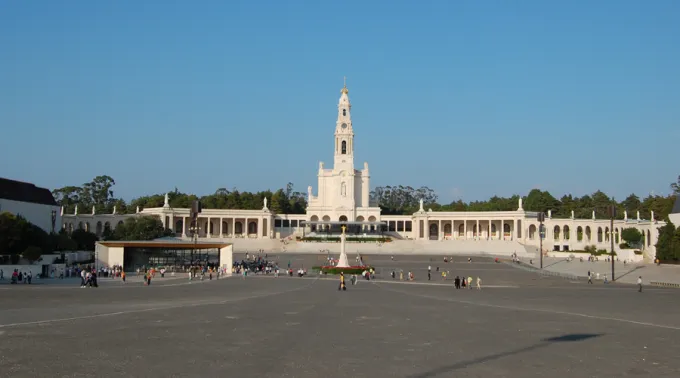 Santuario_de_Fatima_Wikimedia.jpg ?? 