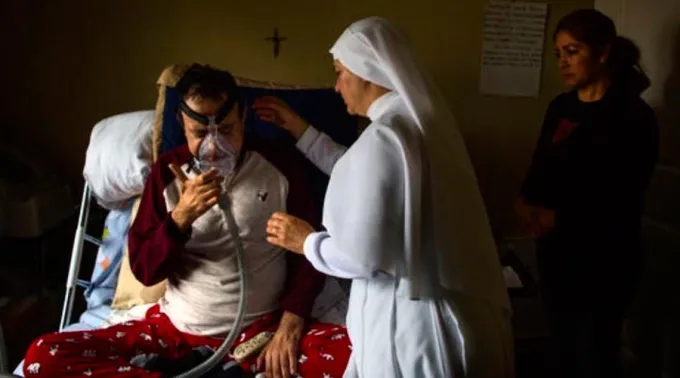 SorMariaSocorroConEnfermo_TwitterPhotosPice_081116.jpg ?? 