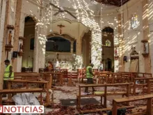 Igreja de Santo Antônio após o atentado no Sri Lanka.