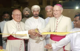 Inauguração da nova igreja em Omã.