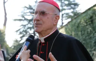 Cardeal Tarcisio Bertone.