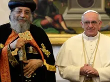 Tawadros II e o Papa Francisco 