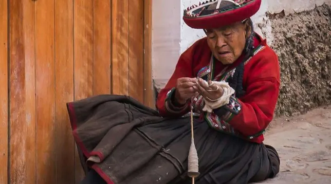 TejedoraPeru_FlickrShawnHarquailCC_BY_NC_20_180118.jpg ?? 