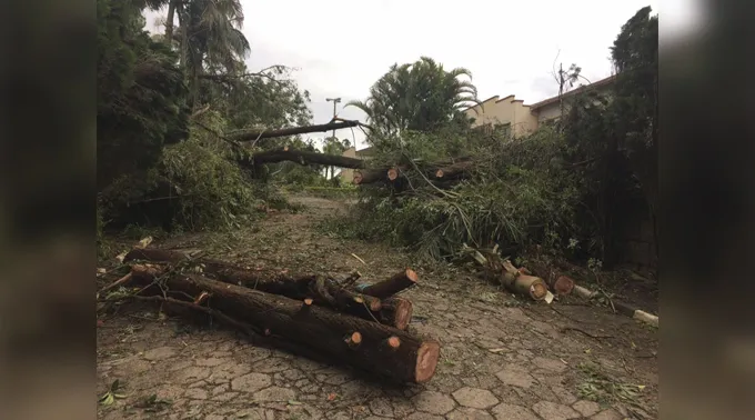 Tempestade_SC.jpg ?? 