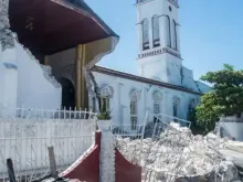 Igreja destruída pelo terremoto no Haiti