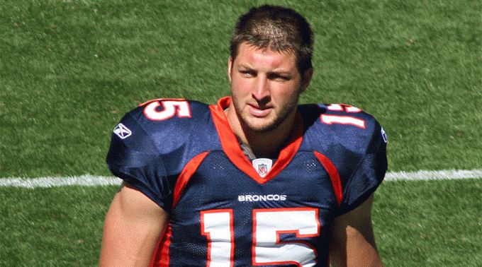 TimTebow_FlickrJeffreyBealCC_BY_SA_20_290616.gif ?? 