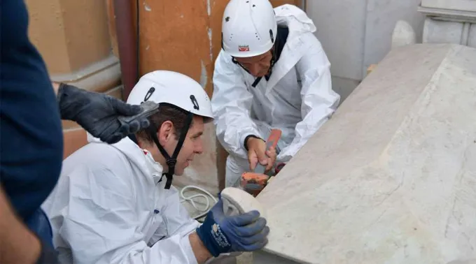 Tumbas-Cementerio-Teutonico-Orlando-Vatican-Media-2007219.jpg ?? 