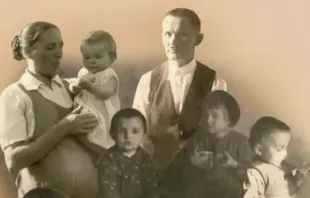 Józef e Wiktoria Ulma e os filhos