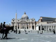 Estado de alerta de saúde no Vaticano.