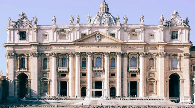VaticanoCanada_Unsplash_010721.jpg ?? 