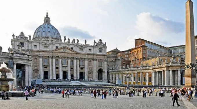 Vaticano_DennisJarvisCC-BY-SA-2.0_Flickr_150415.jpg ?? 