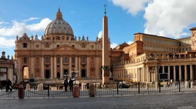 Vaticano_all-free-photos.com_CC-BY-NC-SA-2.5.jpg ?? 