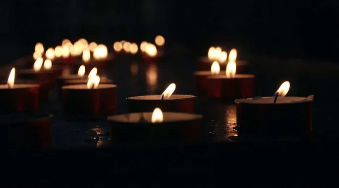 Velas_Unsplas_210420.jpg ?? 