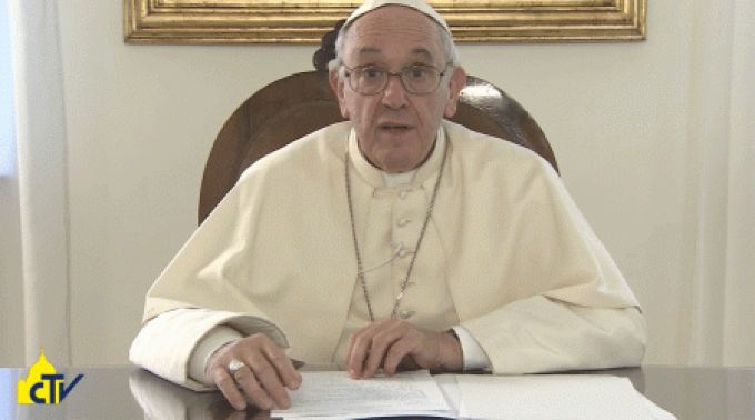 VideoMensajePapaFranciscoPresosArgentina_CapturaYoutube_24082017.gif ?? 