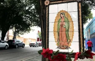 Imagem de Nossa Senhora de Guadalupe nas ruas da Cidade do México