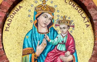 Mosaico de Nossa Senhora da Consolata.