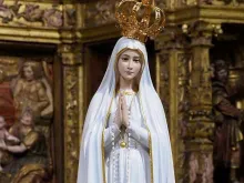 Nossa Senhora de Fátima. Crédito: Igreja em Valladolid (CC BY-SA 2.0)