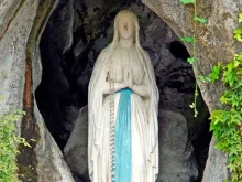 Nossa Senhora de Lourdes. Crédito: Dennis Jarvis (CC BY-SA 2.0)