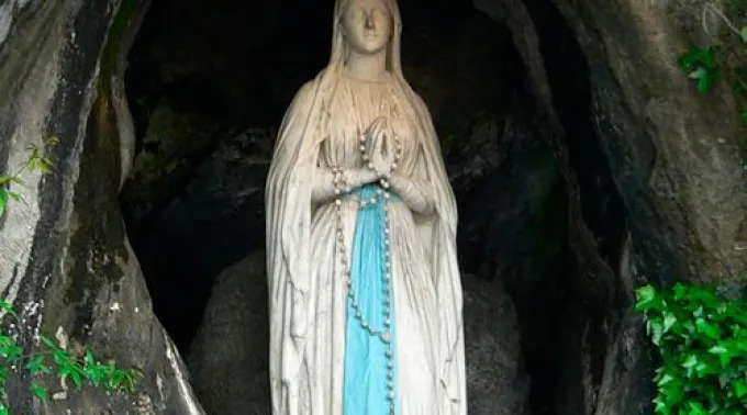 VirgenLourdes_ManuelGonzalez_CC_BY-SA_3.0.jpg ?? 