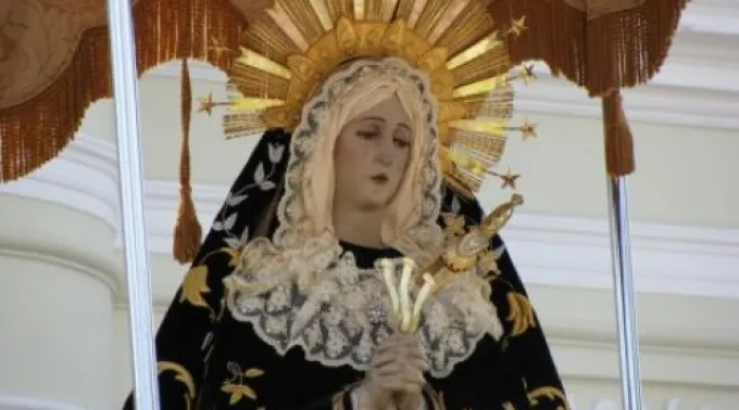 VirgendelaSoledadGuatemala_Roberto_Urrea_CC_BY-NC-ND_2_0.jpg ?? 