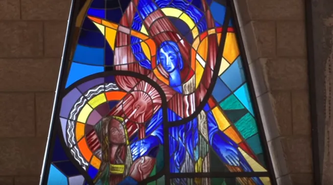 VitralBasilicaAnunciacao_-_CapturaTela.jpg ?? 