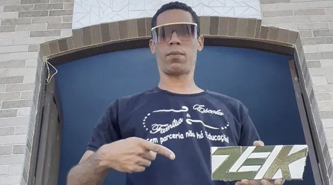 ZEK_JosecksZek1.jpg ?? 