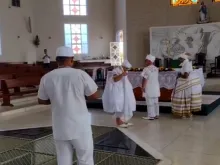 Membros do Candomblé fazem ritual na paróquia Nossa Senhora da Imaculada Conceição, em Sobradinho (DF).