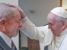 Lula recebido em audiência do papa Francisco em fevereiro de 2020.