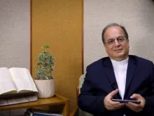 Monsenhor Valdir José de Castro.