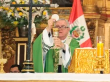 Dom José Antonio Eguren na missa