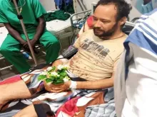 Padre Christian Carlassare no hospital