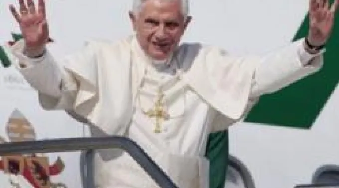 bxvi_avion1.jpg ?? 