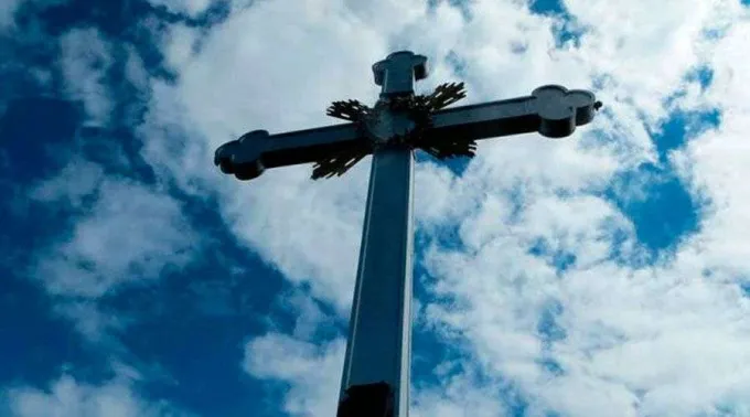 cruz_pixabay-dominio-publico-041119.jpg ?? 