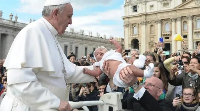 francisco_bebe.jpg ?? 