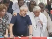 Ato religioso com a presença de Lula e Dilma.