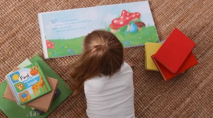 ninareinounido-250823.jpg ?? 