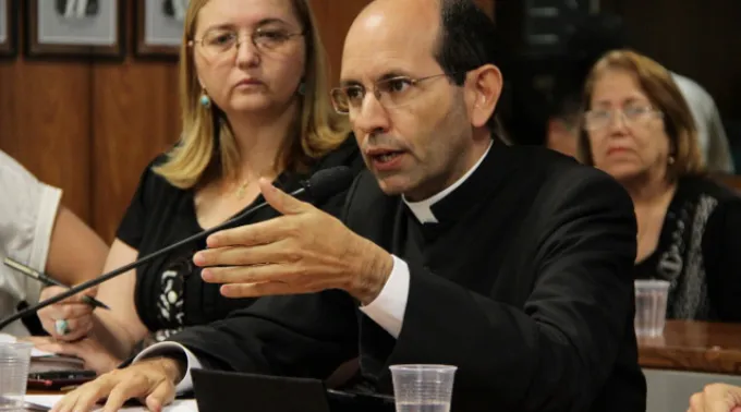 padre-paulo-ricardo-no-senado-web.jpg ?? 