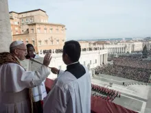 Papa durante a bênção Urbi et Orbi do Natal de 2016