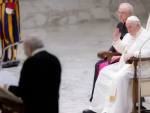 Papa Francisco recebe membros do Caminho Neocatecumenal
