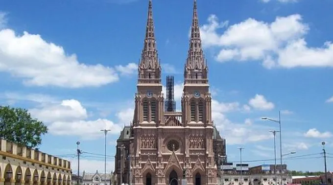 ppbasilicalujanDarioAlpern19042013.jpg ?? 