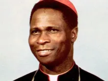 + Cardeal Bernardin Gantín