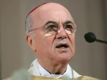  Dom Carlo Maria Viganò