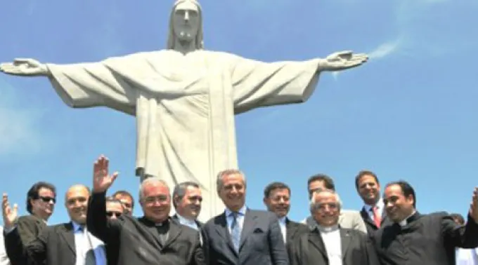 ppcomitivavatirio2012.jpg ?? 