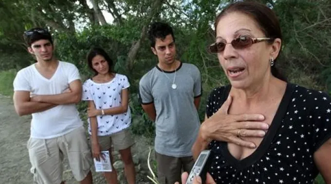 ppfamiliapaya100613.jpg ?? 