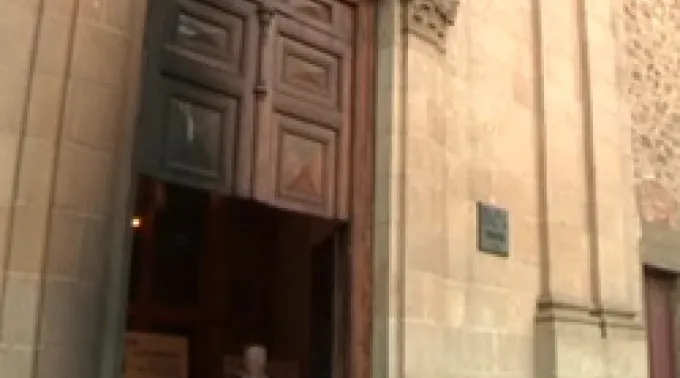 ppiglesiaquemada080411.jpg ?? 